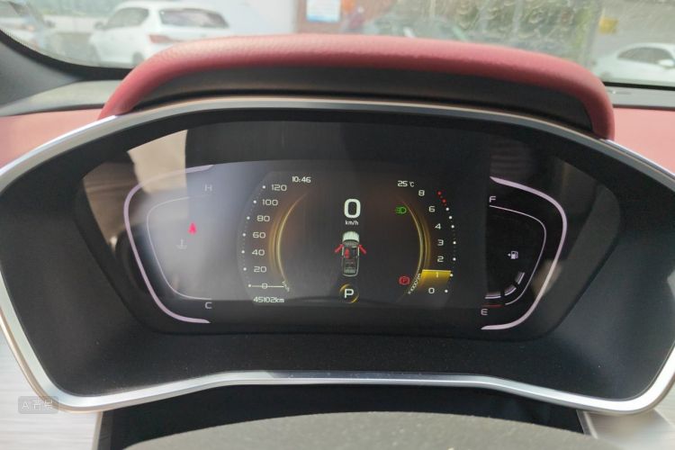 GEELY Coolray 2019 car image #13