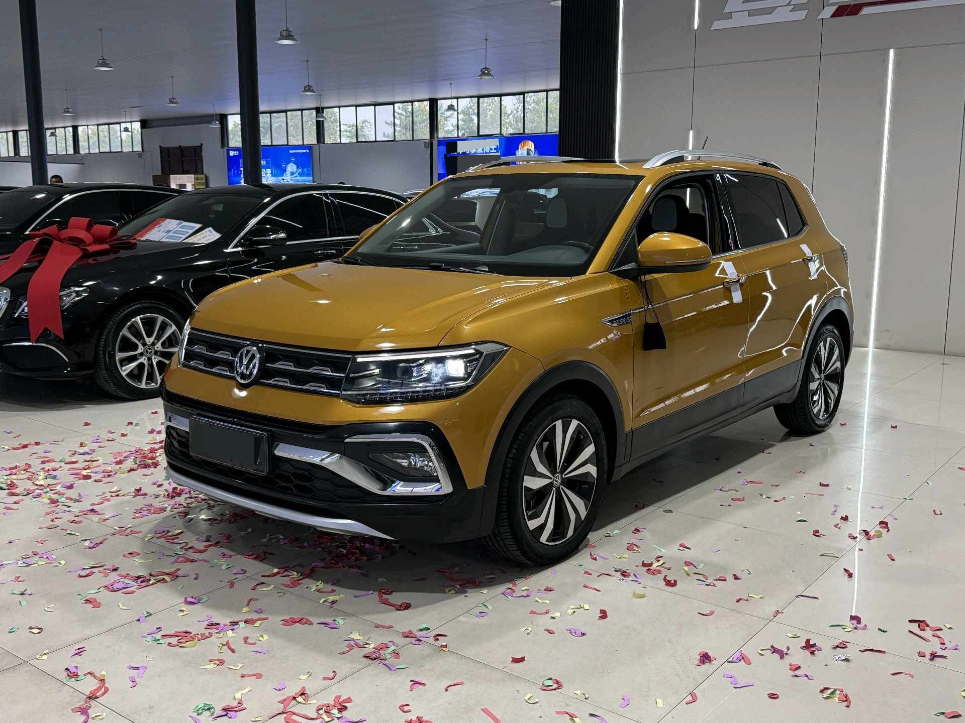 Volkswagen T-Cross 2019 Volkswagen T-Cross 2019 car image