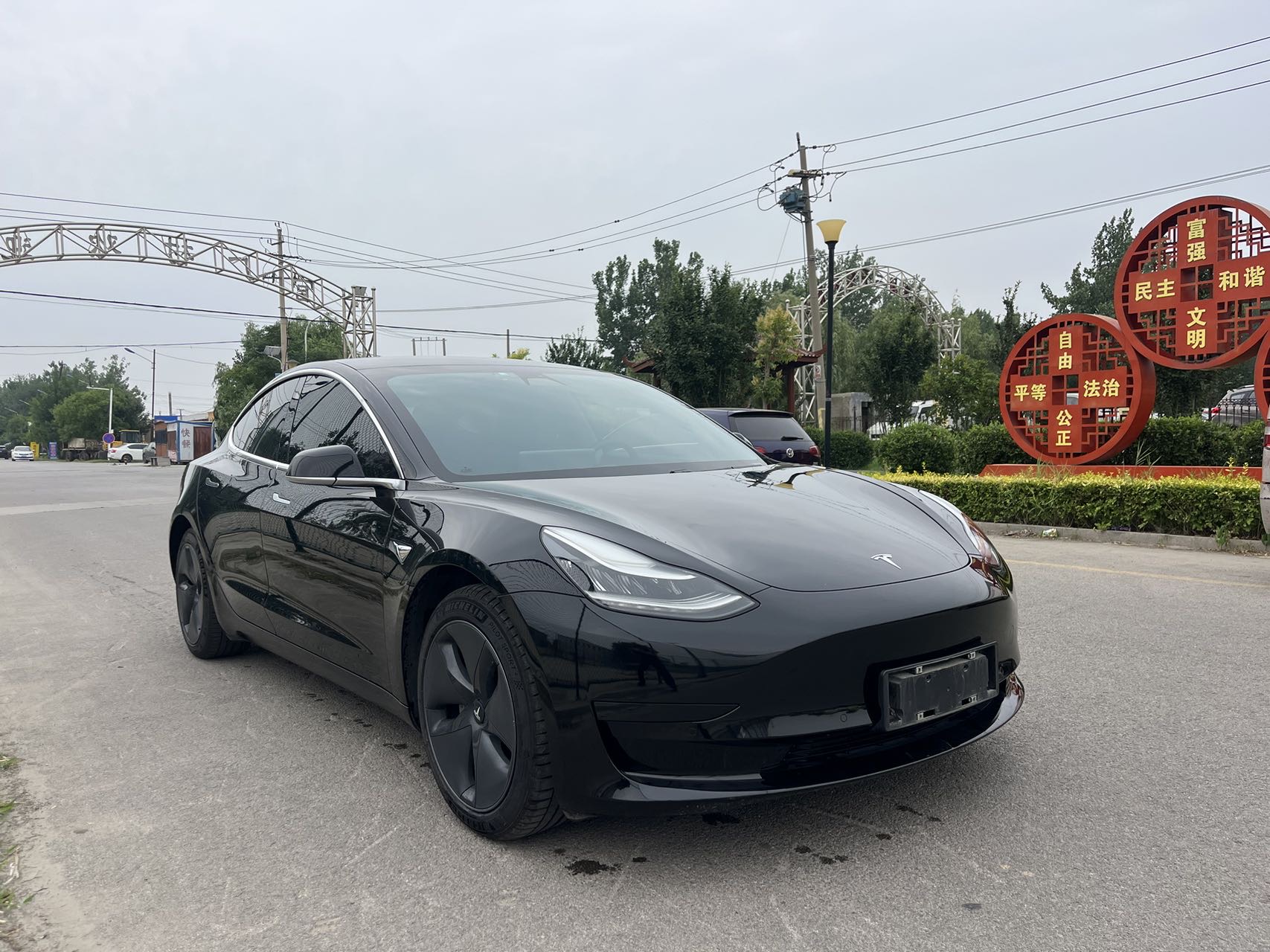 Tesla Model 3 2021 car image #3
