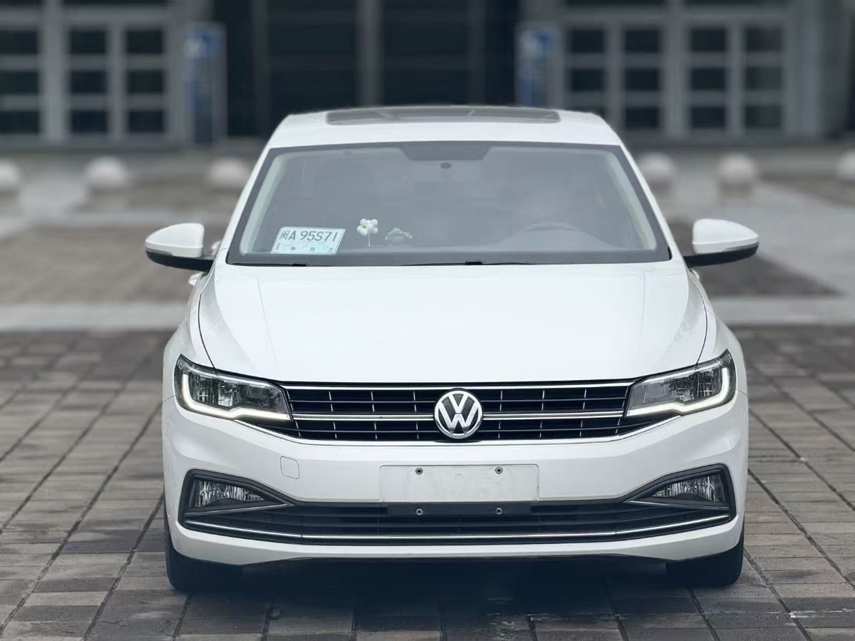 Volkswagen Bora 2019 car image #2
