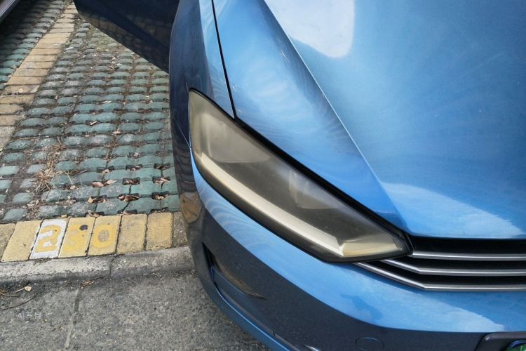 Volkswagen Golf 2017 car image #8