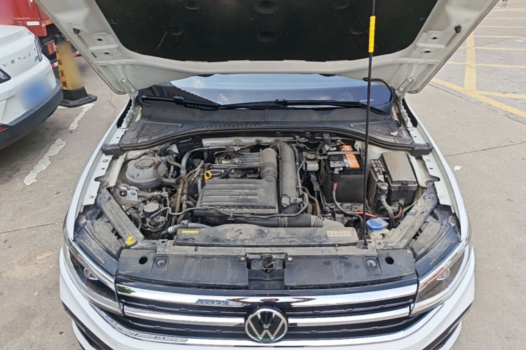 Volkswagen Bora 2022 car image #20
