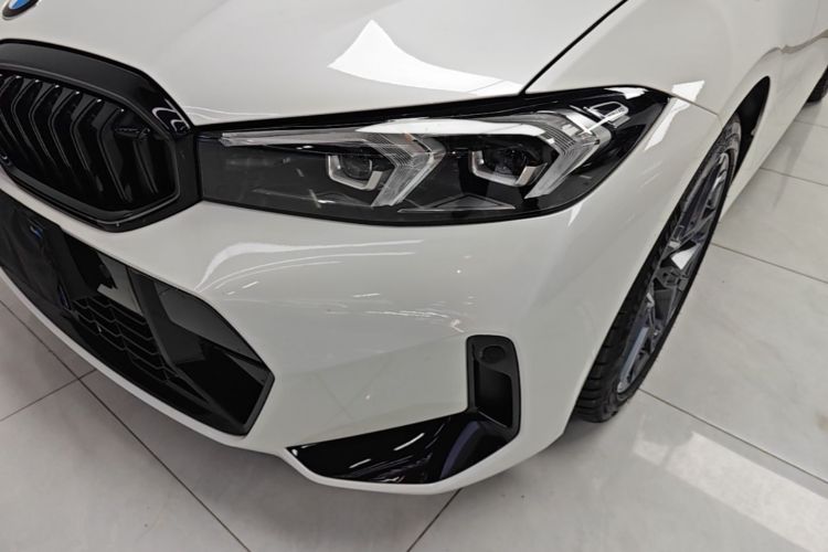 BMW 3 Series 2025 #23 BMW 3 Series 2025 car image #23