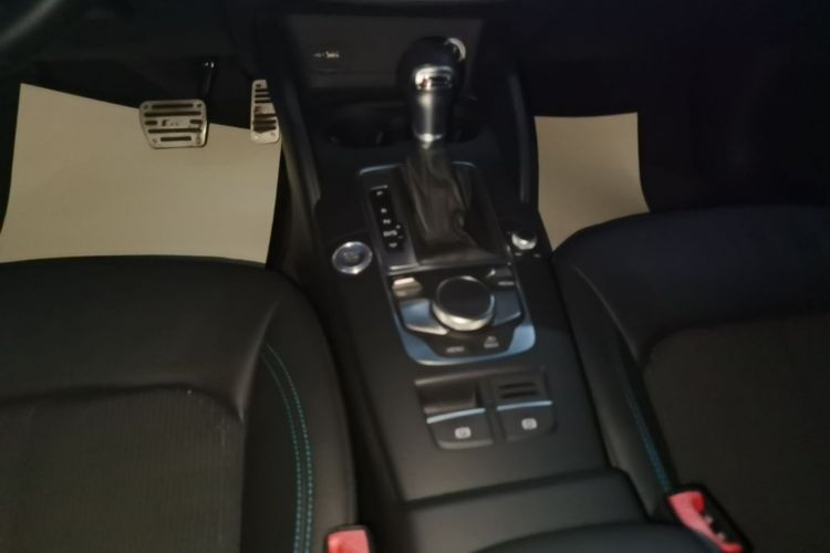 Audi A3 2017 car image #18