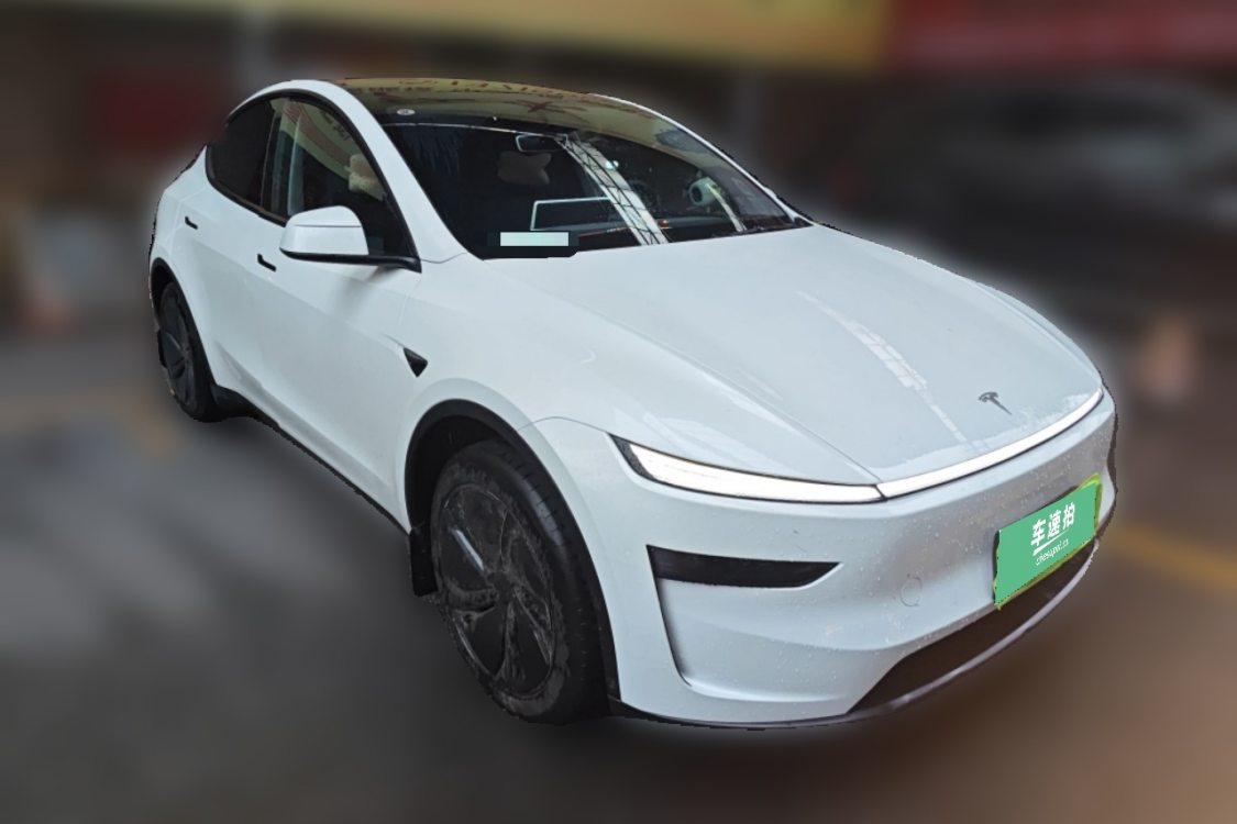 Tesla Model Y 2025 #2 Tesla Model Y 2025 car image #2