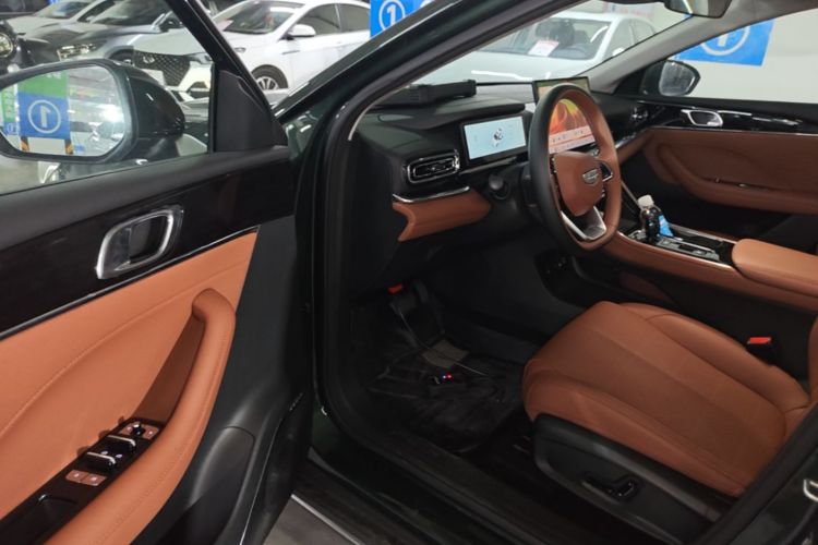 GEELY Emgrand 2025 #16 GEELY Emgrand 2025 car image #16