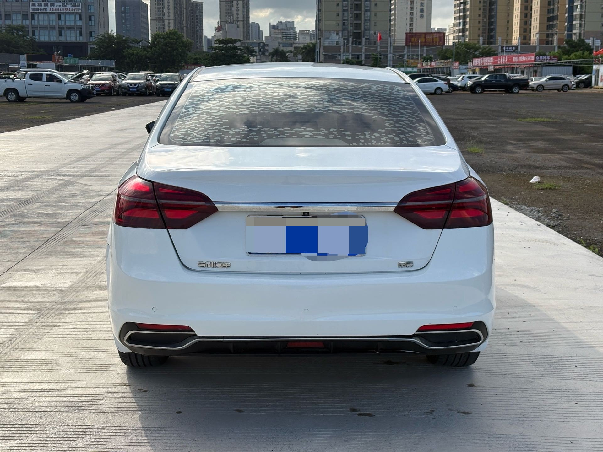 GEELY Emgrand 2019 #5 GEELY Emgrand 2019 car image #5