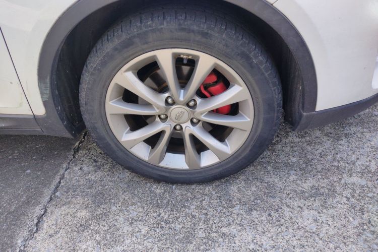 GEELY Emgrand GS 2016 car image #6