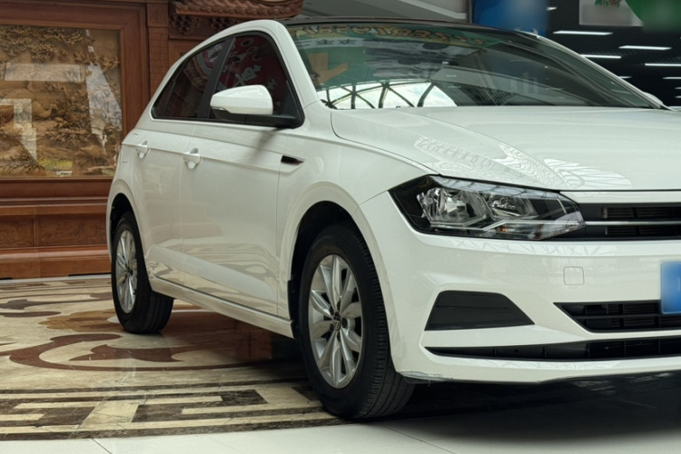 Volkswagen Polo 2022 صورة سيارة #27