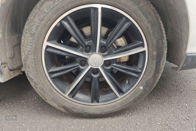 GEELY Emgrand 2016 car image #9