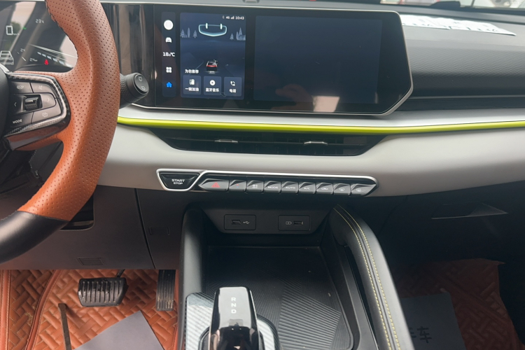 GEELY Coolray 2022 #14 GEELY Coolray 2022 car image #14