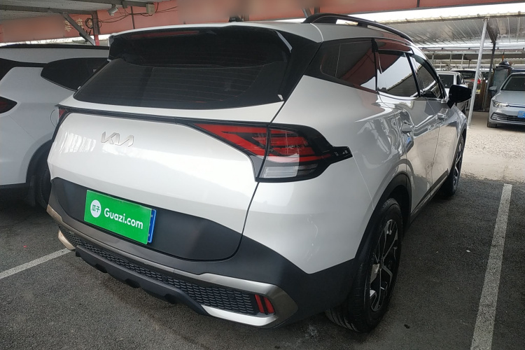 起亚 狮铂拓界 2022 汽车图片 #7