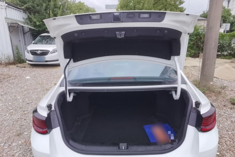 GEELY Emgrand L 2022 car image #21
