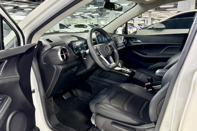 BYD Yuan New Energy 2020 immagine di auto #18