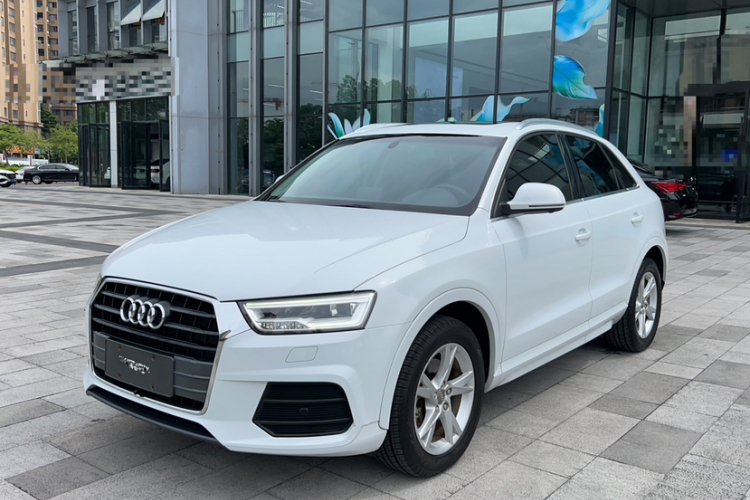 Audi Q3 2018 #2 Audi Q3 2018 car image #2