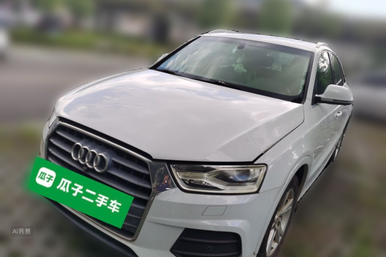 Audi Q3 2017 car image #2