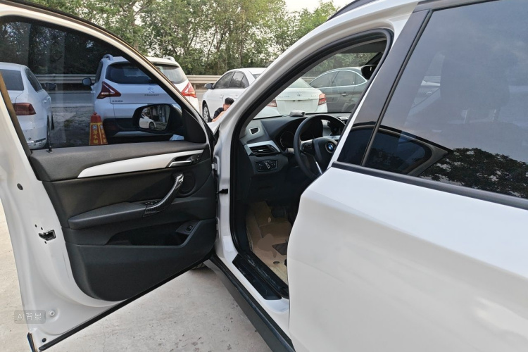 BMW X1 2019 car image #18