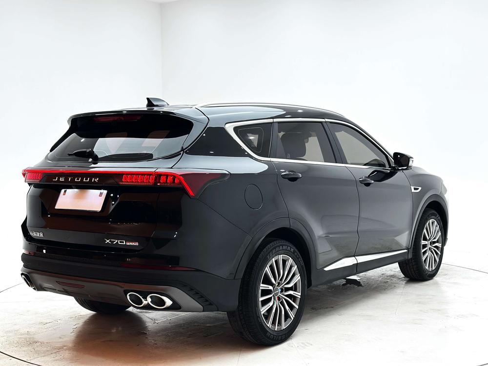Jetour X70 PLUS 2023 car image #7