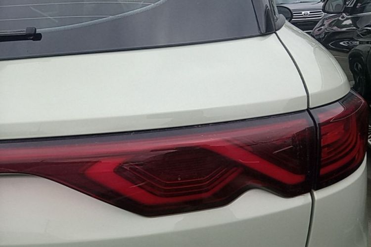 BYD YuanUP 2024 #8 BYD YuanUP 2024 immagine di auto #8