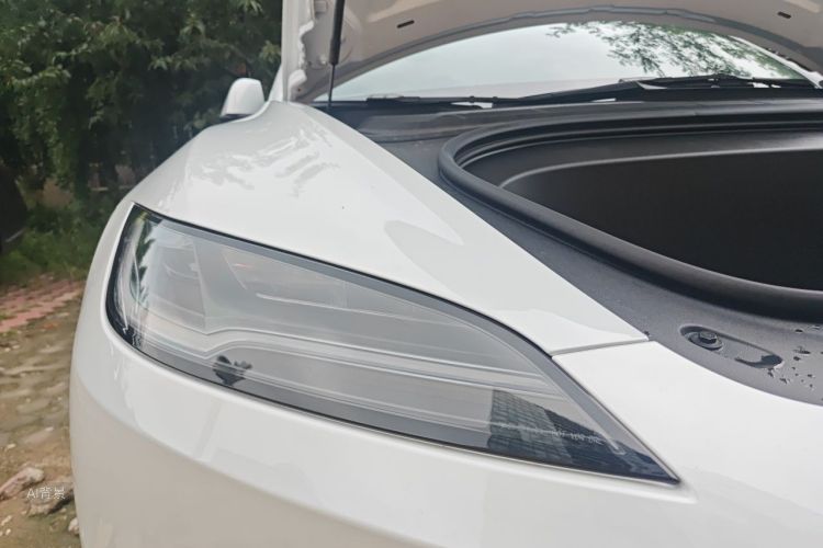 Tesla Model 3 2026 immagine di auto #8