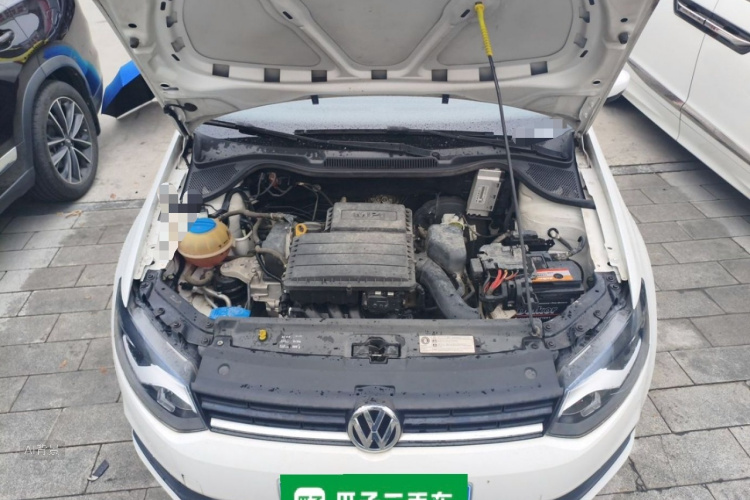 Volkswagen Polo 2016 car image #22