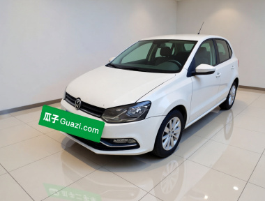 Volkswagen Polo 2015 Volkswagen Polo 2015 car image