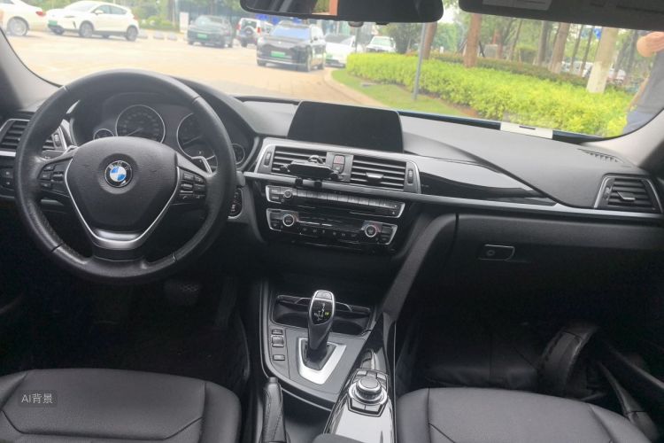 BMW 3 Series 2017 immagine di auto #11