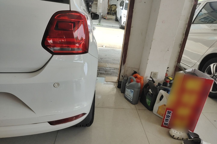 Volkswagen Polo 2019 car image #8