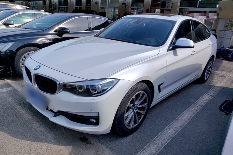 BMW 3 Series GT 2017 car image #2