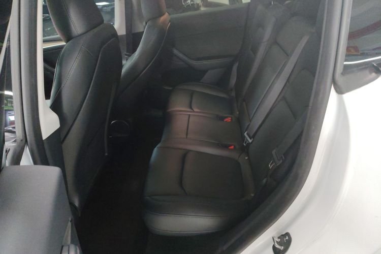Tesla Model Y 2023 #17 Tesla Model Y 2023 car image #17