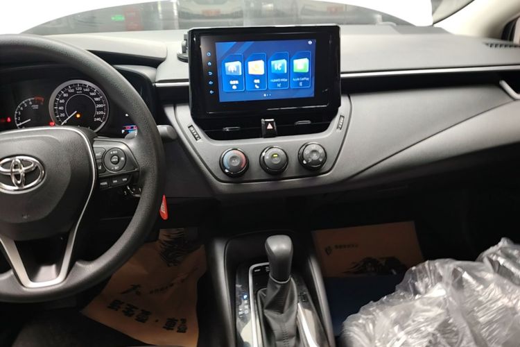 Toyota Corolla 2023 car image #13