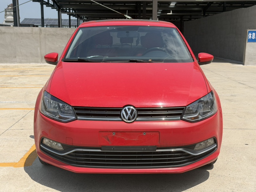 Volkswagen Polo 2019 car image #2