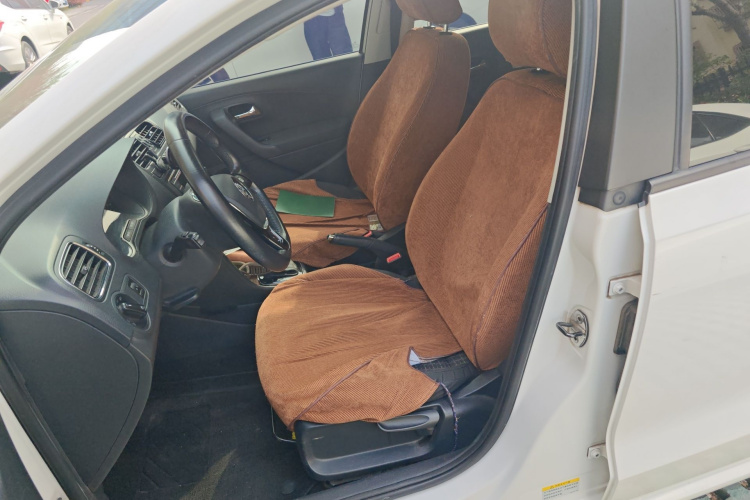 Volkswagen Polo 2017 imagem de carro #19