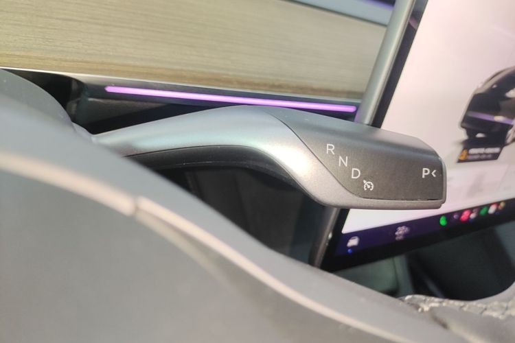 Tesla Model Y 2023 #14 Tesla Model Y 2023 image de voiture #14