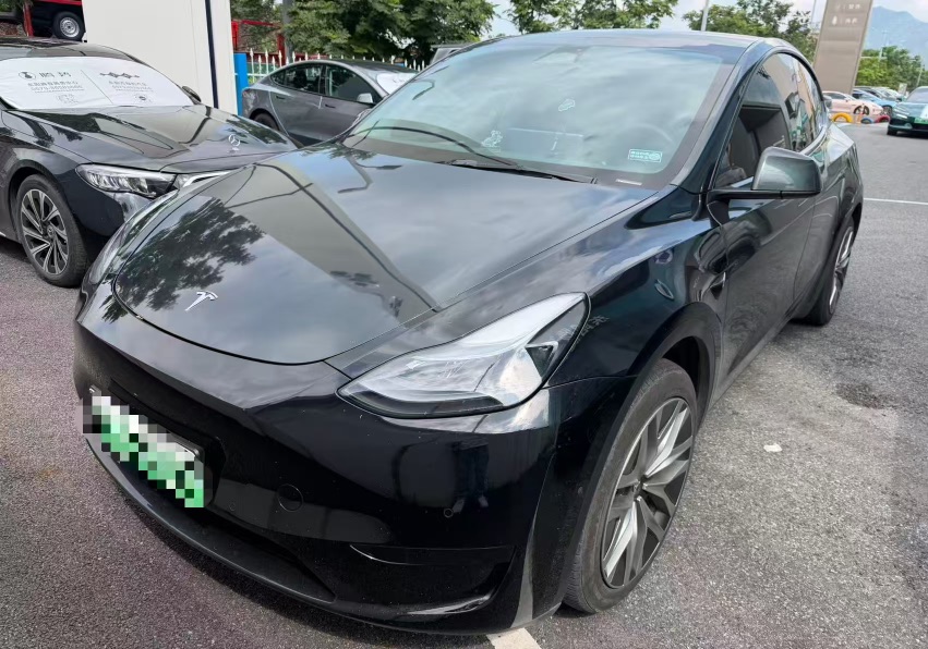 Tesla Model Y 2023 Tesla Model Y 2023 car image