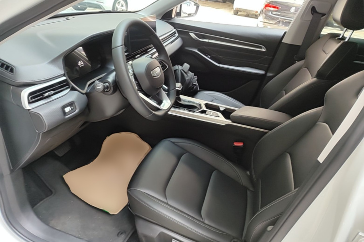 GEELY Emgrand 2024 car image #15