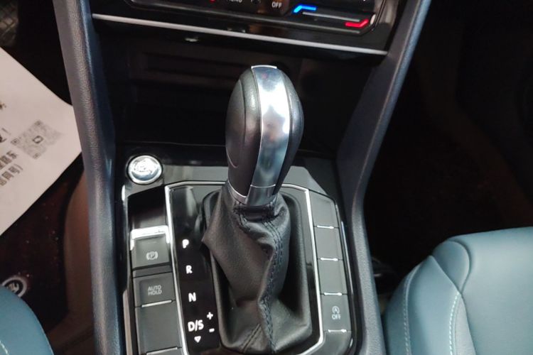 Volkswagen Tharu 2023 car image #14
