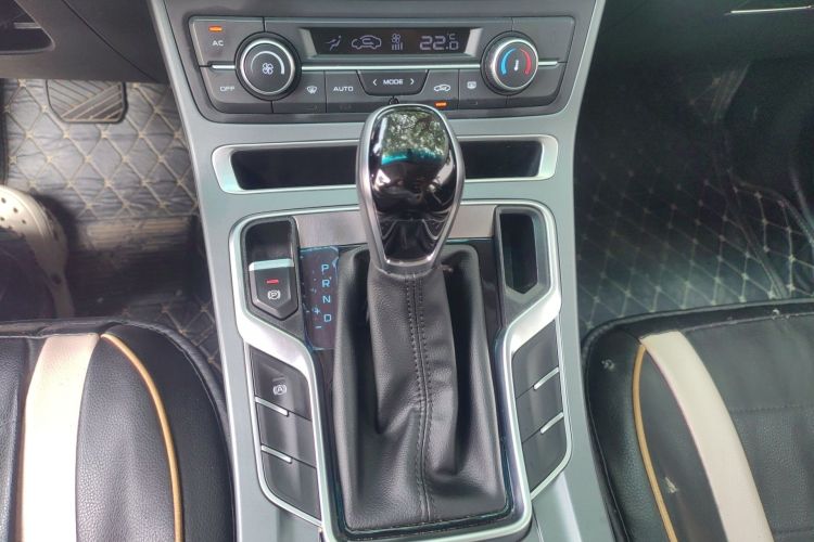 GEELY Emgrand 2022 car image #22