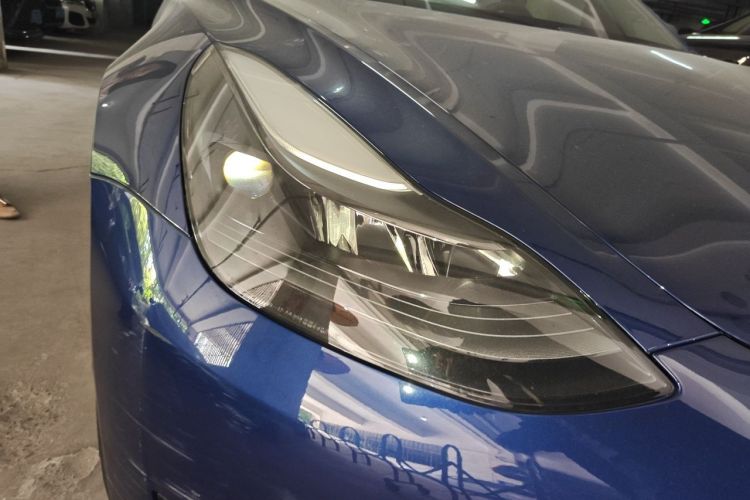 Tesla Model 3 2021 car image #8