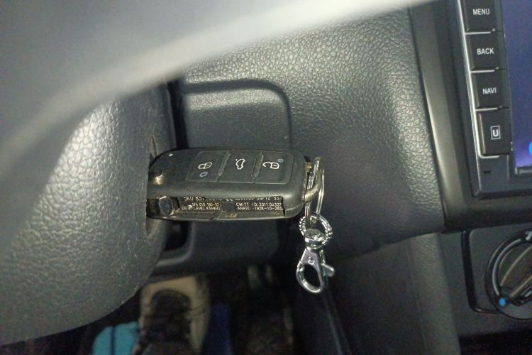 Volkswagen Polo 2016 imagem de carro #9