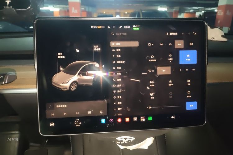 Tesla Model Y 2021 immagine di auto #13