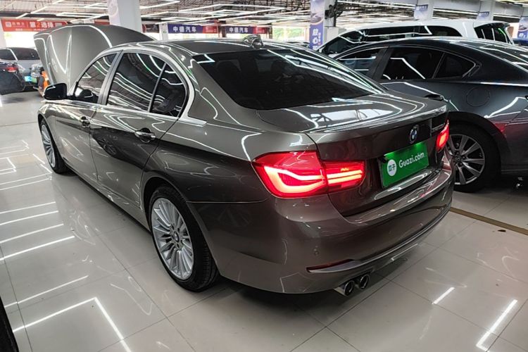 BMW 3 Series 2018 car image #5