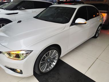 BMW 3 Series 2019 car image 