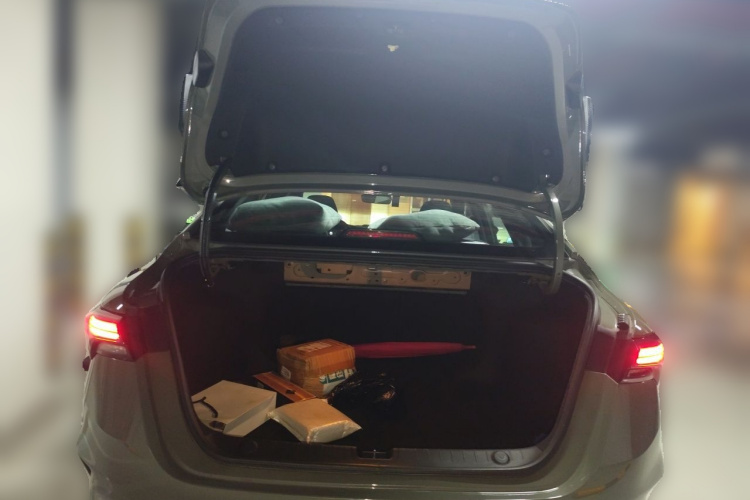 GEELY Binray 2022 صورة سيارة #17