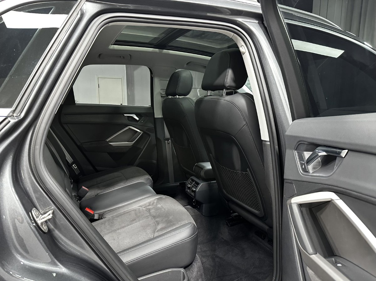 Audi Q3 2023 #6 Audi Q3 2023 car image #6