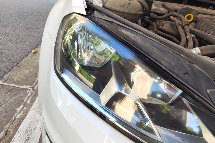 Volkswagen Golf 2015 car image #8