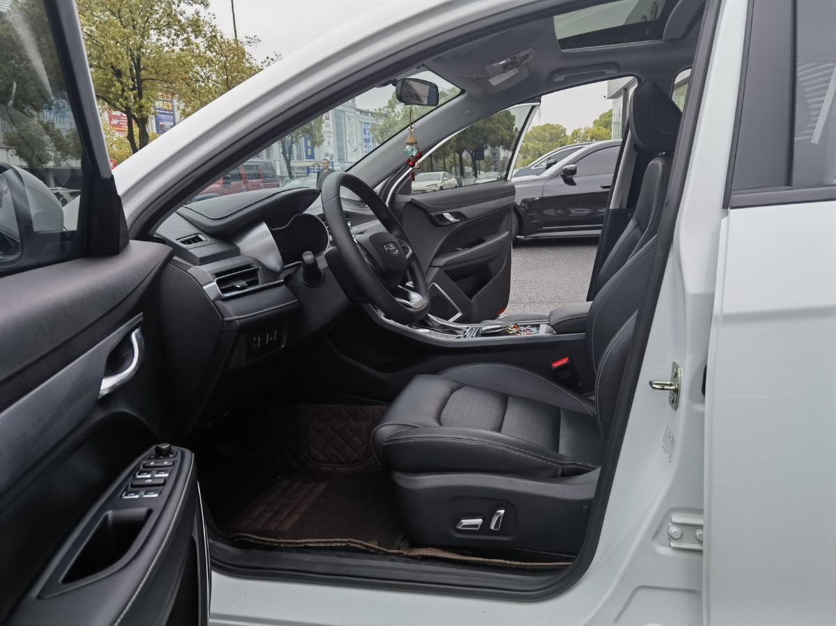 GEELY Emgrand 2022 immagine di auto #5