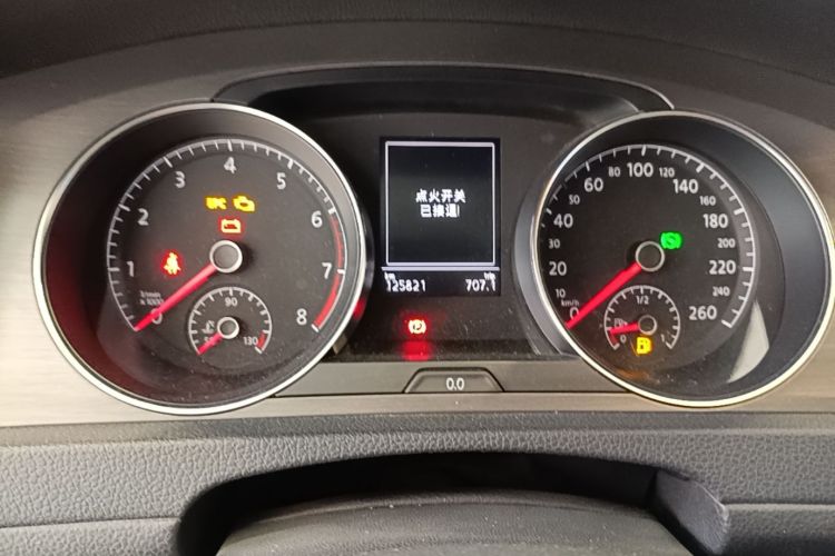 Volkswagen Golf 2015 car image #12