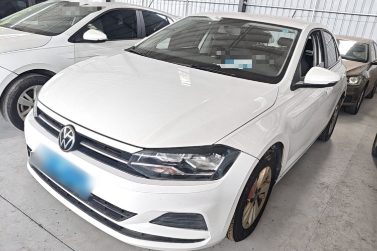 Volkswagen Polo 2023 car image #2