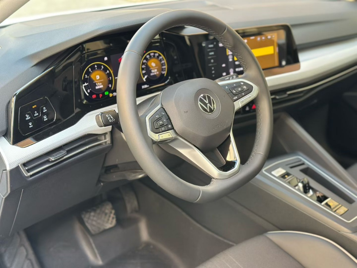 Volkswagen Golf 2023 #4 Volkswagen Golf 2023 car image #4